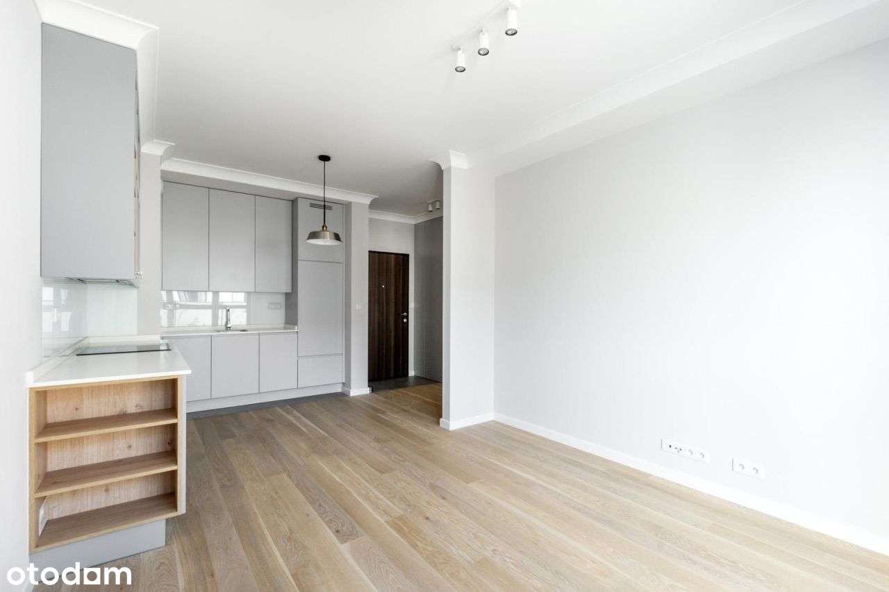 Skierniewicka, 2 pok. z balkonem na ostatnim piętr-3