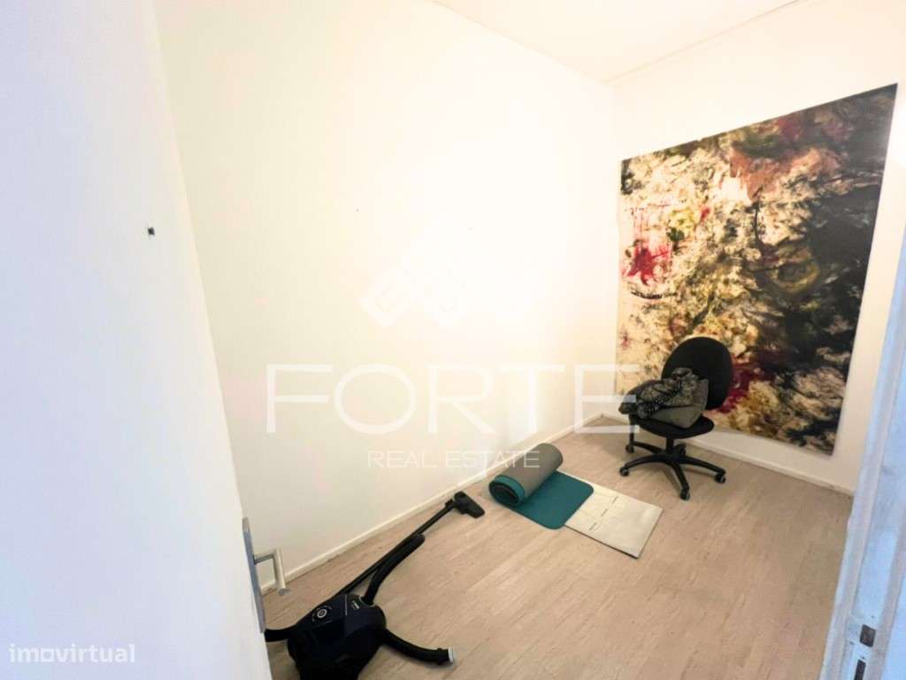 Espaço Comercial c/ armazém-4