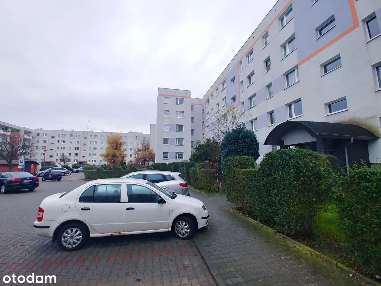 Mieszkanie w popularnej i pożądanej dzielnicy-18