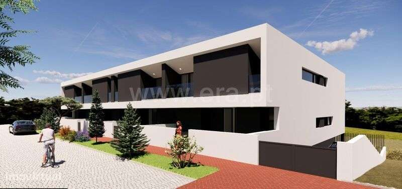 Moradia em Banda T4 / Covilhã, Teixoso-13