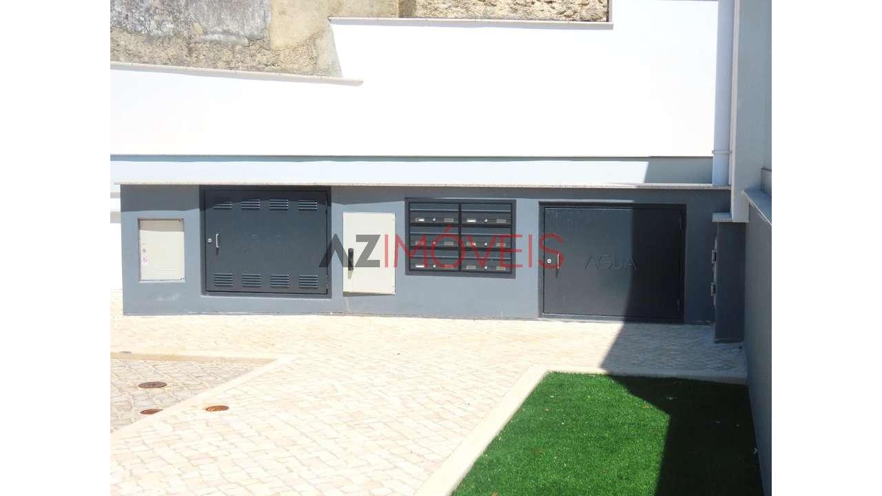 MORADIA NOVA  T3 NO CENTRO DE LEIRIA-30