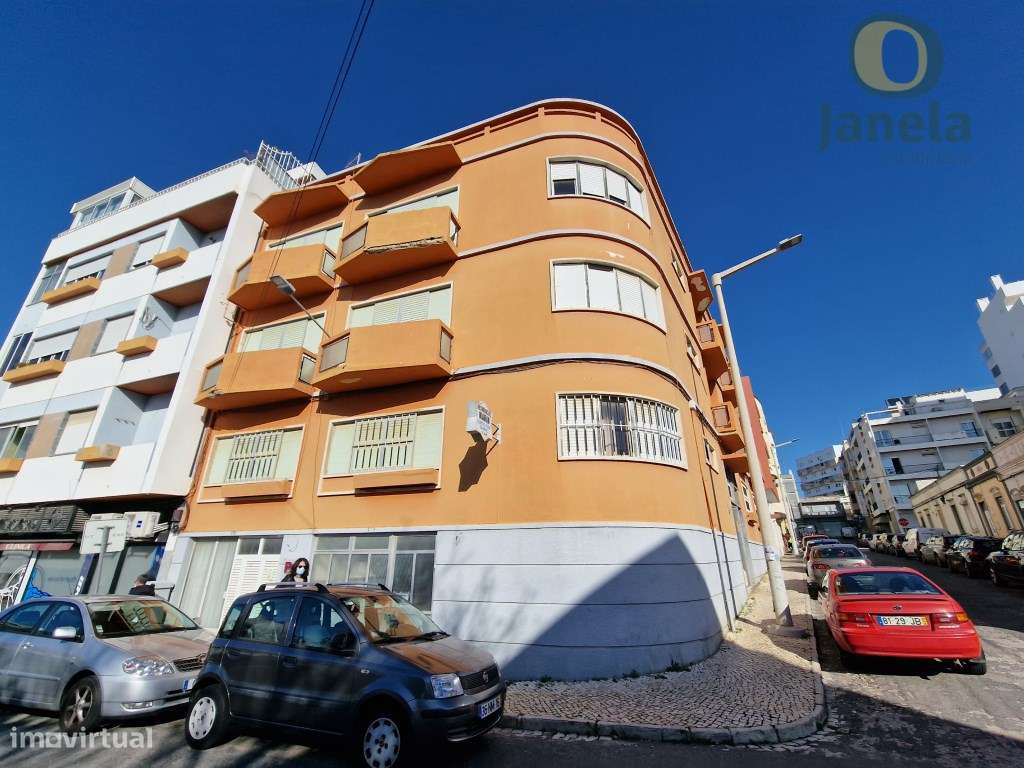 Prédio no Centro de Faro - ideal para Hotel ou Residencial - Grande imagem: 2/6