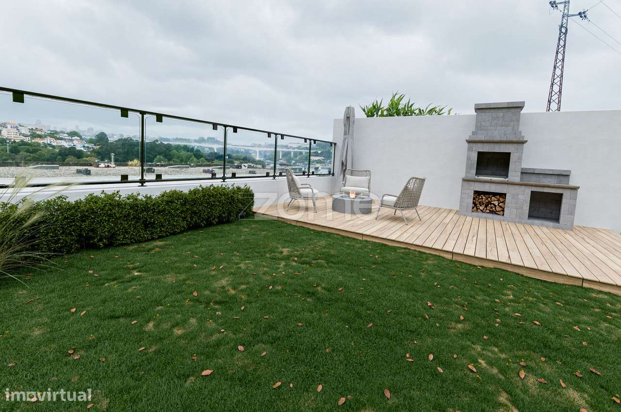 Moradia T2+1 com jardim e vista para o Rio Douro em Valbom, Gondomar-9