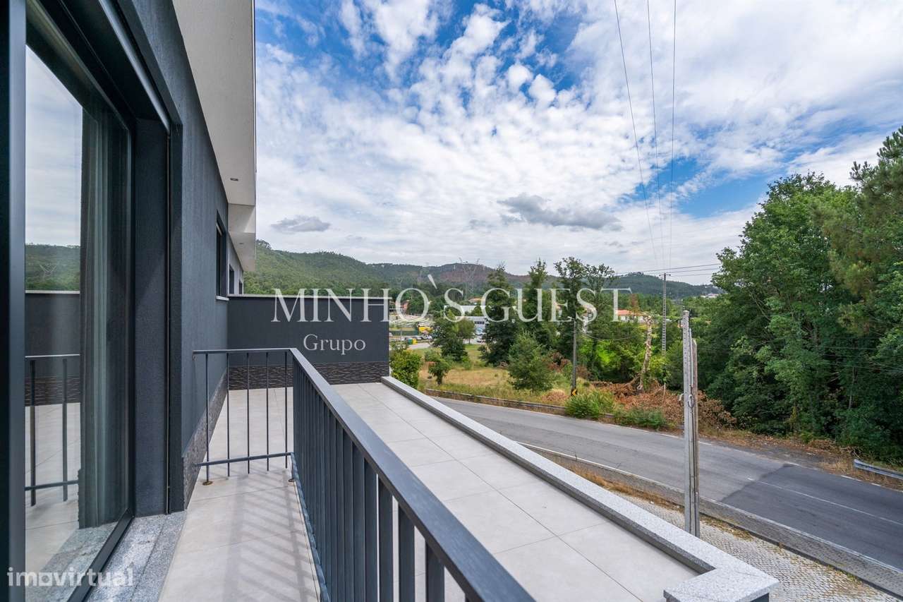 Moradia V3 + Escritório (257m2) Mobilada e Equipada - Donim, Guimarães-35