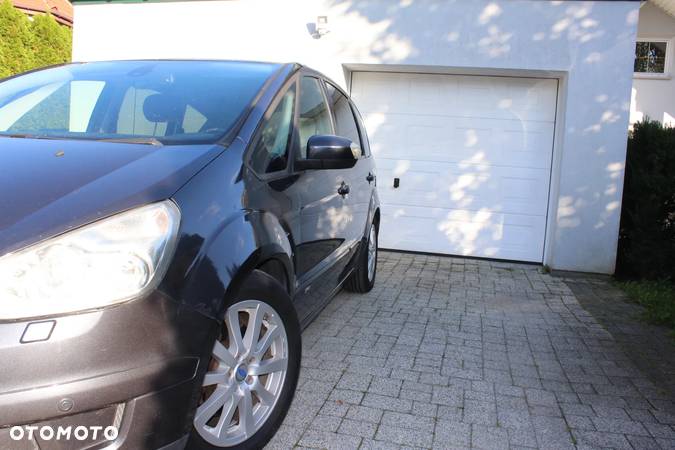 Ford S-Max - 9