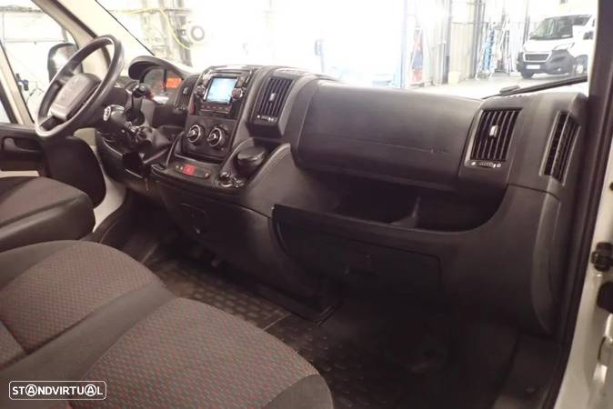 Peugeot Boxer 2.0 BlueHDi 335 L2 CD - 4