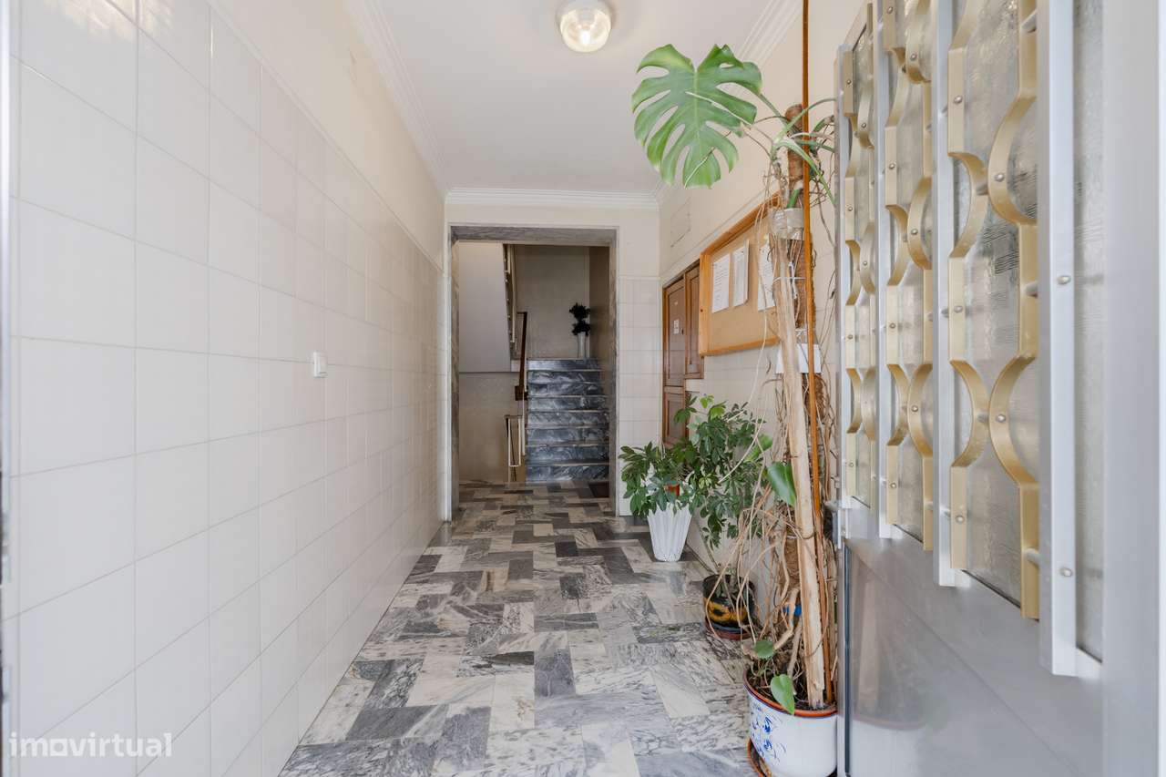 Apartamento T3 Remodelado no Centro de Braga-25