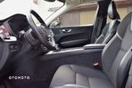 Volvo XC 60 D4 AWD Momentum - 13