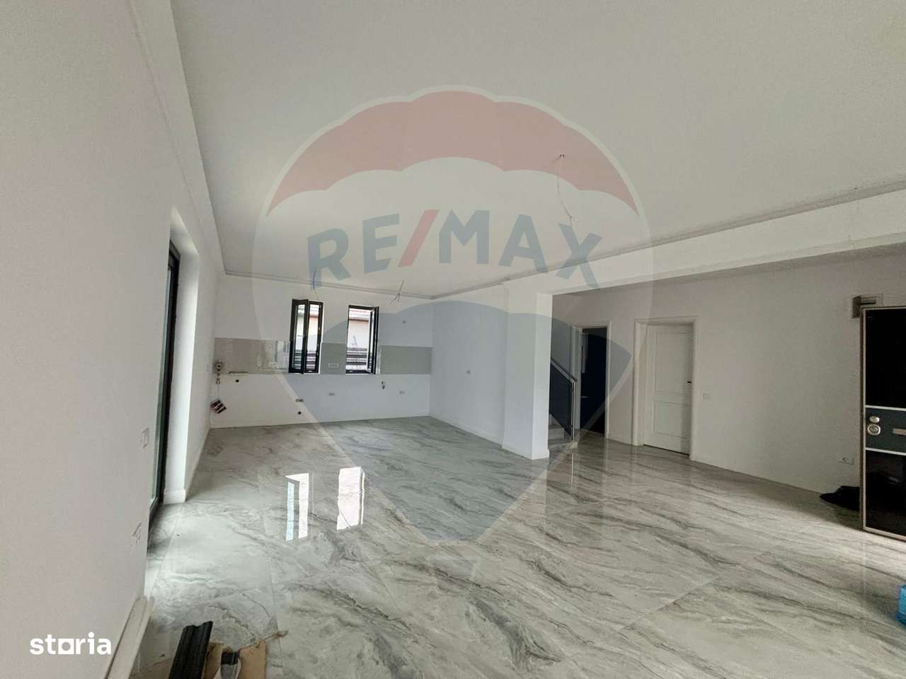 Buftea - Vilă nouă cu 5 camere, 3 băi, 141 mp utili, finisaje premium-3