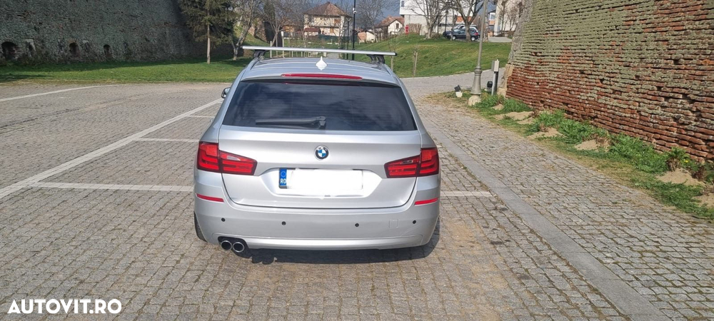 BMW Seria 5 525d xDrive Touring - 3