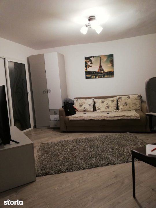Dacia- apartament 2 camere renovat, mobilat