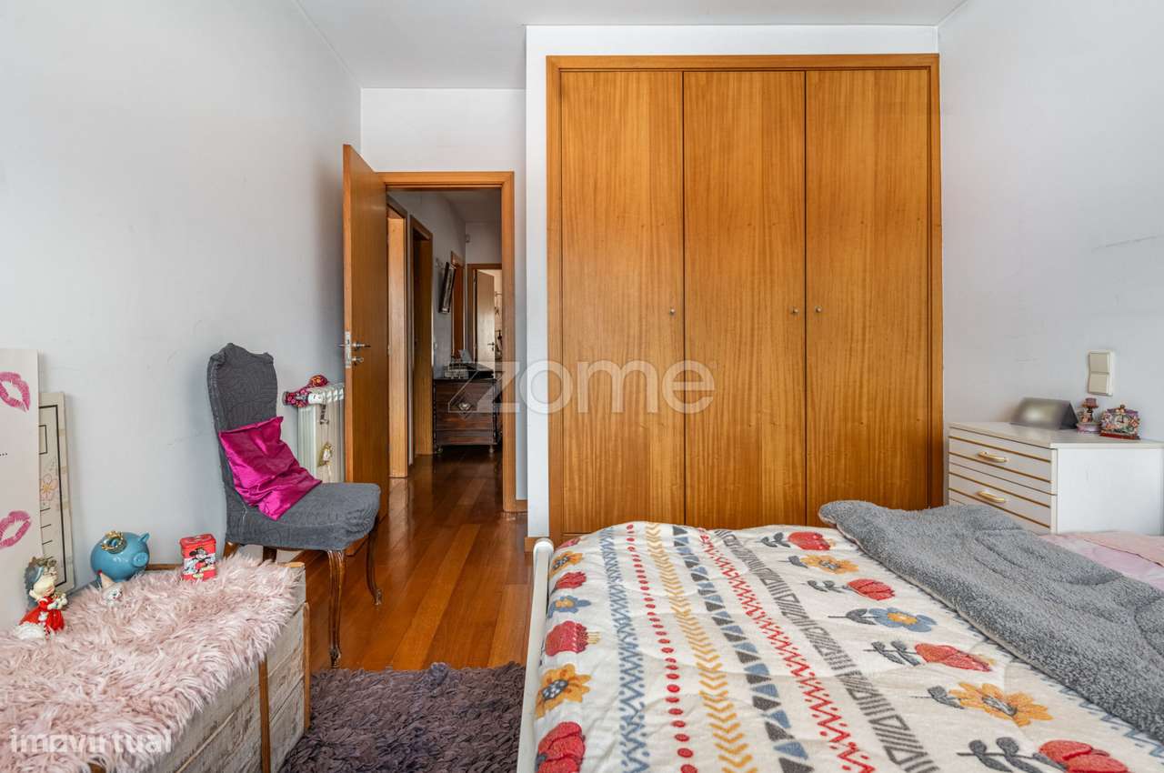 Moradia T4 com Suíte em Dume-13