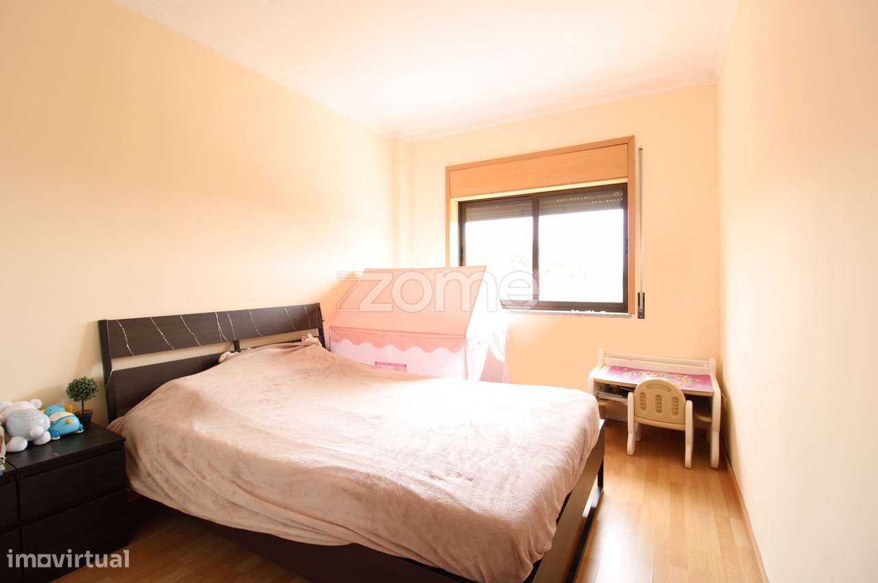 Andar Moradia T2 com Terraço, Garagem e 3 Frentes – Alto de Soutelo-7