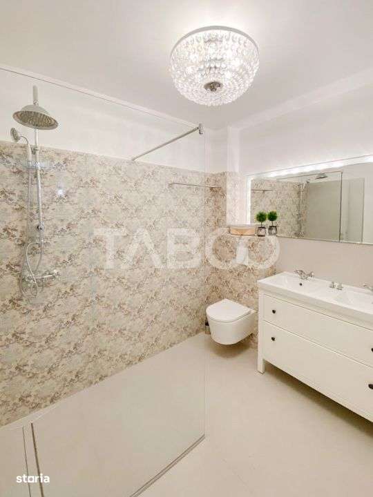 Casa cu 4 camere si vedere panoramica chiar la intrare In Cristian-9