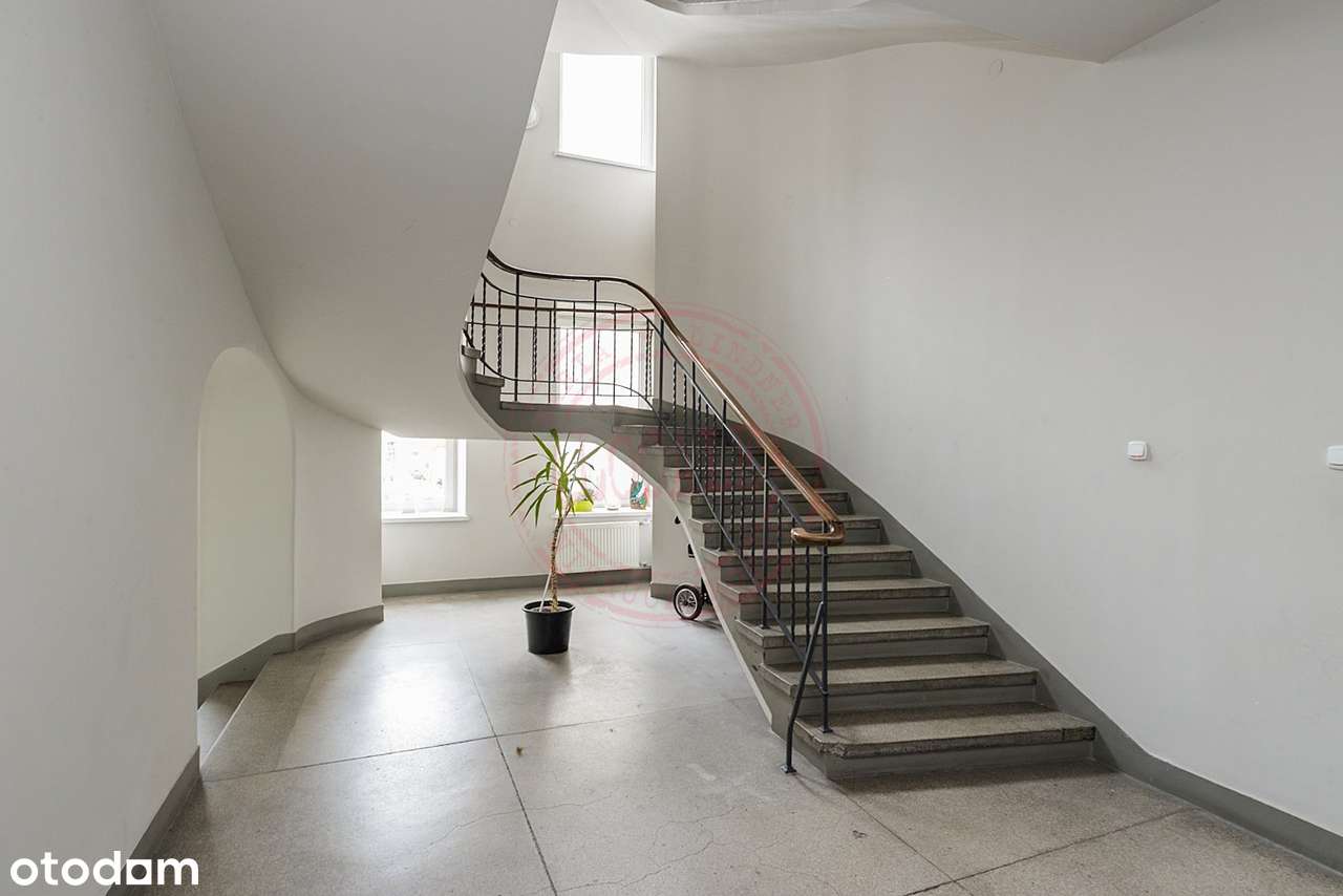 KLIMATYCZNE MIESZKANIE W PRZEDWOJENNEJ KAMIENICY Z WINDĄ-9