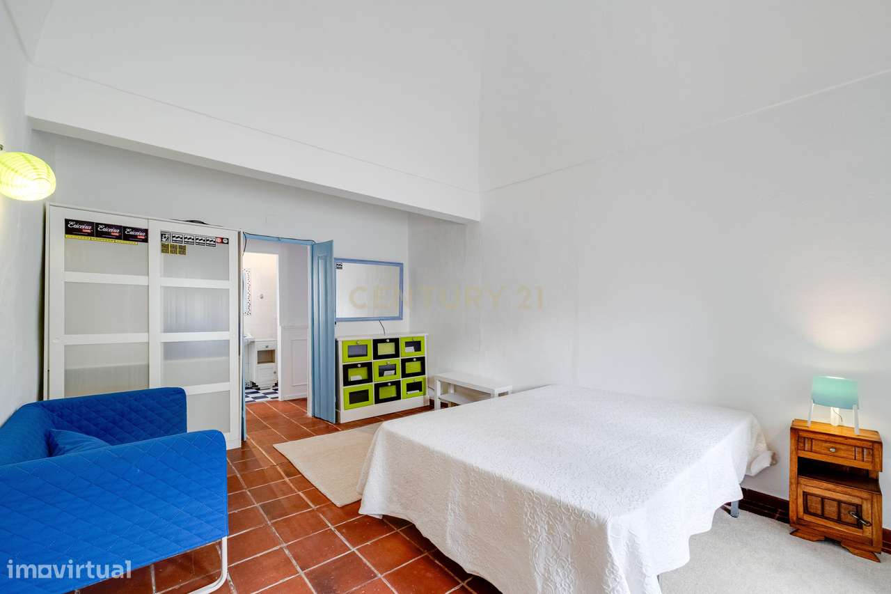 Moradia tradicional alentejana no coração de PEROLIVAS / Reguengos de-12