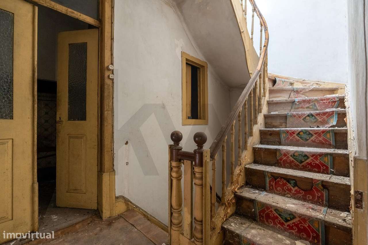 Conjunto de 3 Prédios na Baixa – Excelente Oportunidade de Investiment - Grande imagem: 4/32