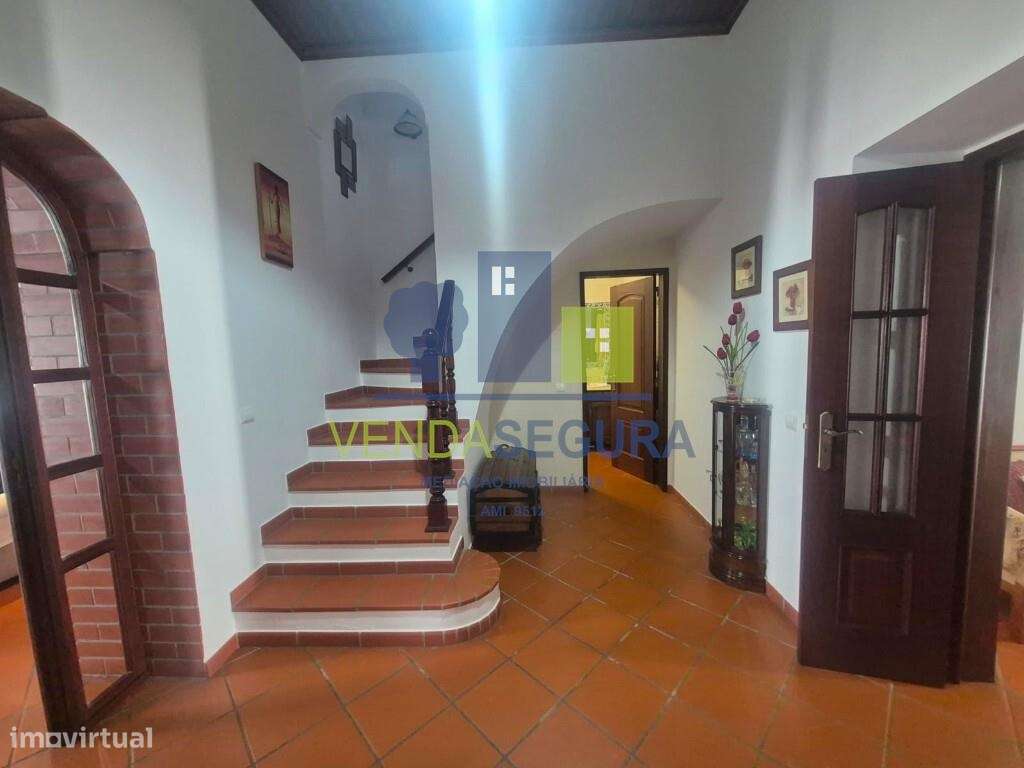 Moradia T3 com quintal, terraço e garagem | Pias-11