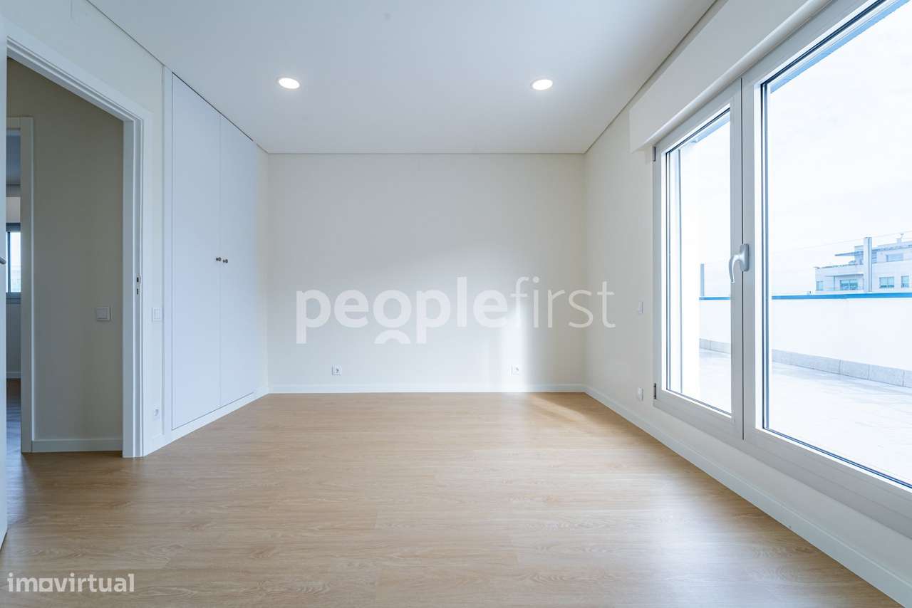 T2 Totalmente Remodelado com Terraço de 65m² e Vista Panorâmica sob...-14