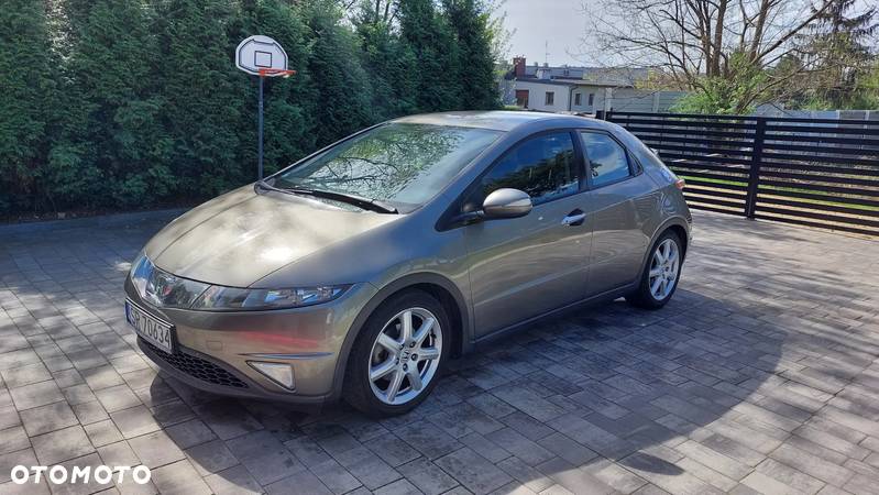 Honda Civic 1.8 Comfort - 12