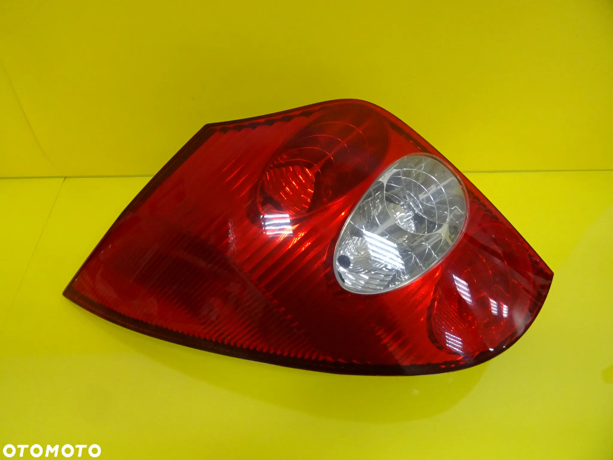 LAMPA LEWY TYŁ RENAULT LAGUNA II KOMBI 01-07 8200002471 NR187 - 3