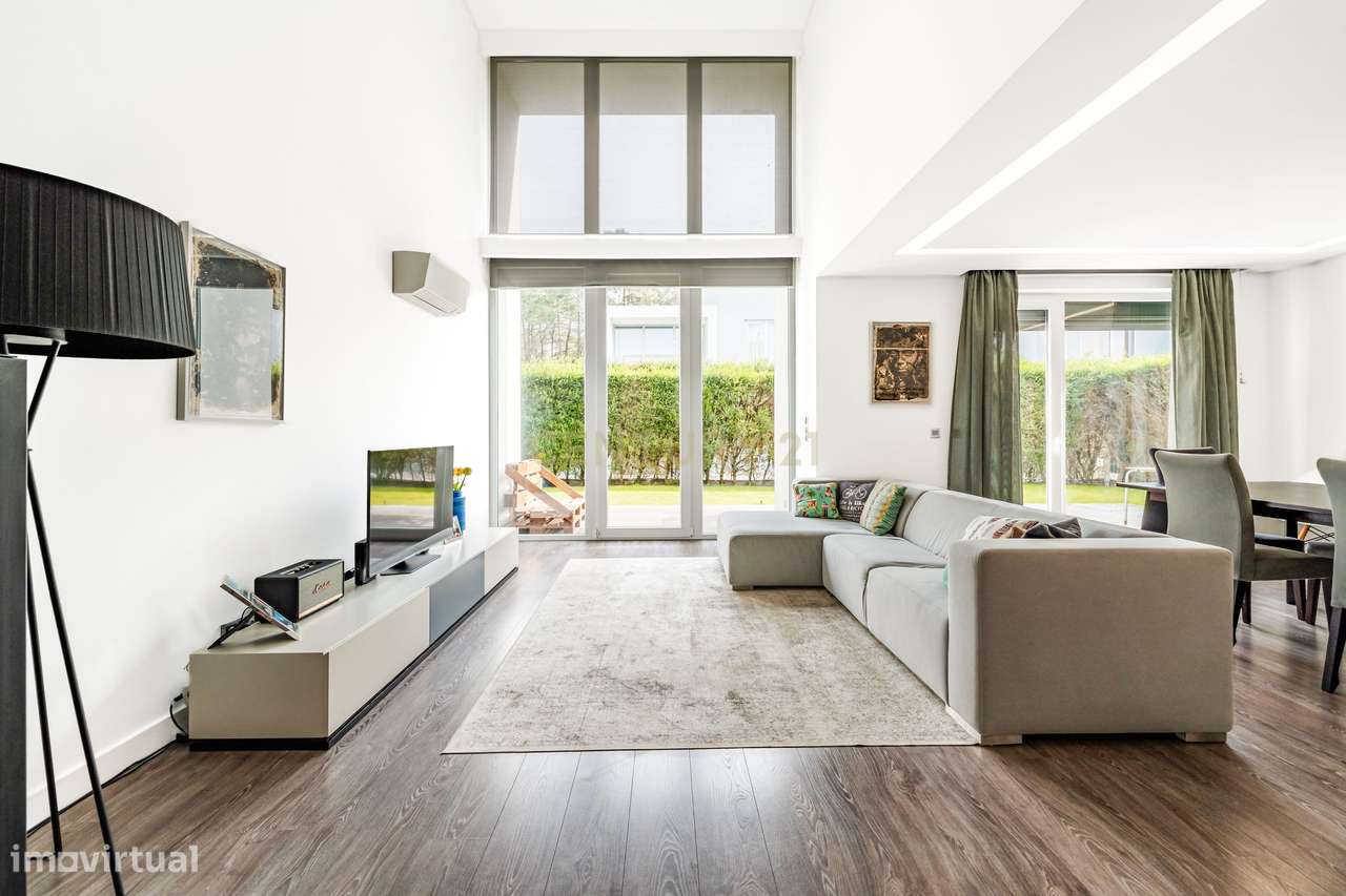 Moradia contemporânea na Aroeira | Luz natural, conforto e eficiência-6