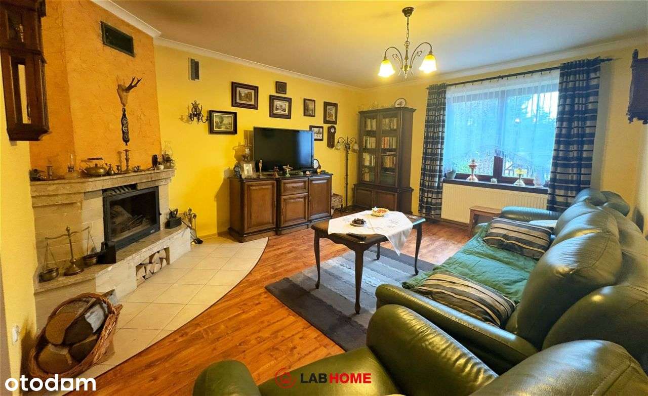 Urokliwy dom z odrobinę tajemniczym ogrodem-5