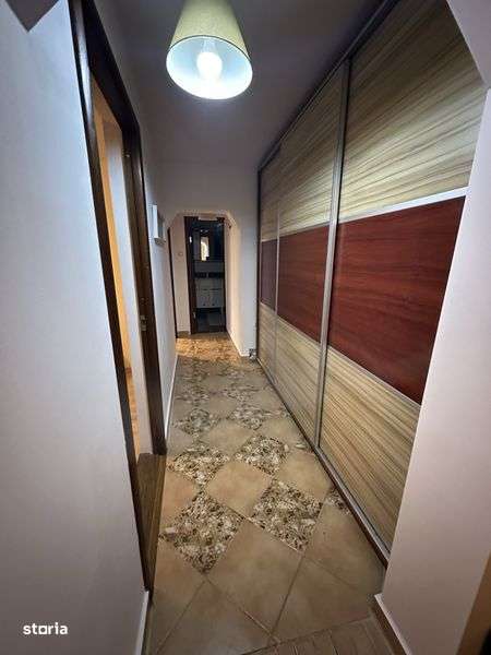 Apartament 3 camere / Bd Unirii / Scoala nr 3 / etaj 8 / 73 mp Utili - Imagine principală: 4/7