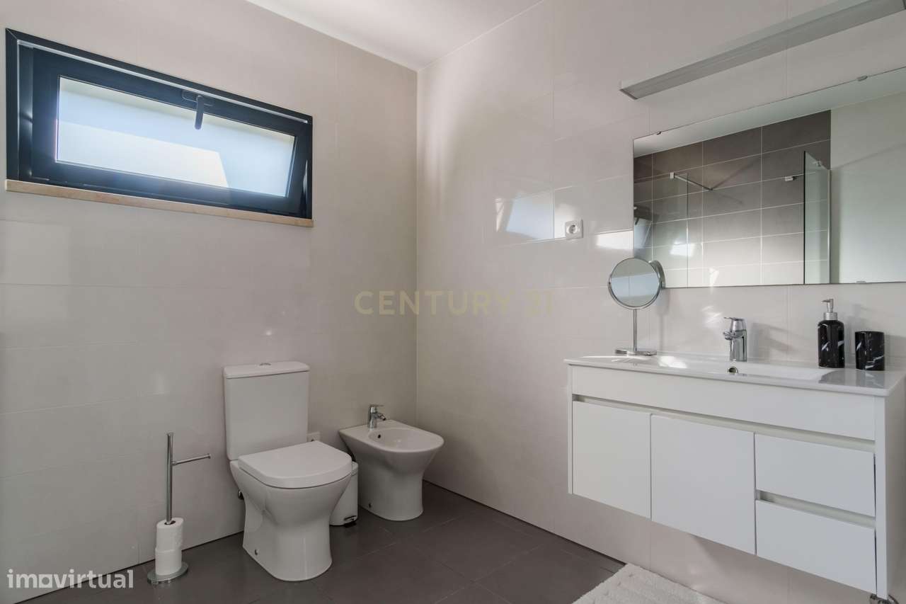 Moradia T3 Premium com Piscina Aquecida | Nadadouro – Costa de Prata-34