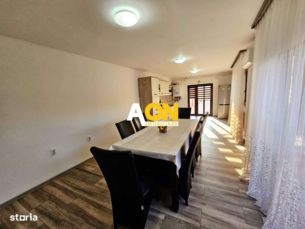 Casă 4 camere, renovată, mobilată, utilată, 410 mp teren, zona Centru - Imagine principală: 4/17
