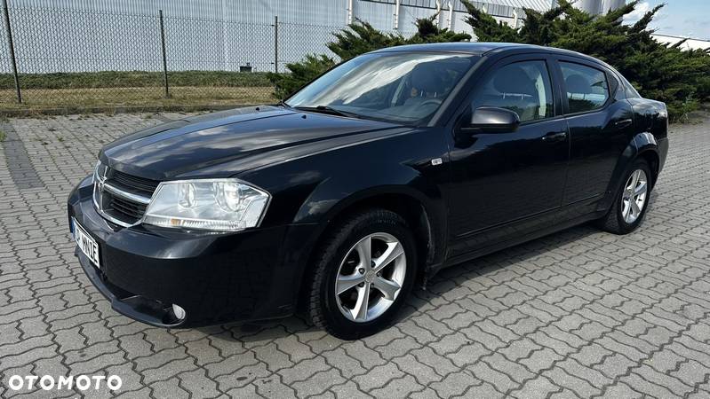 Dodge Avenger - 1