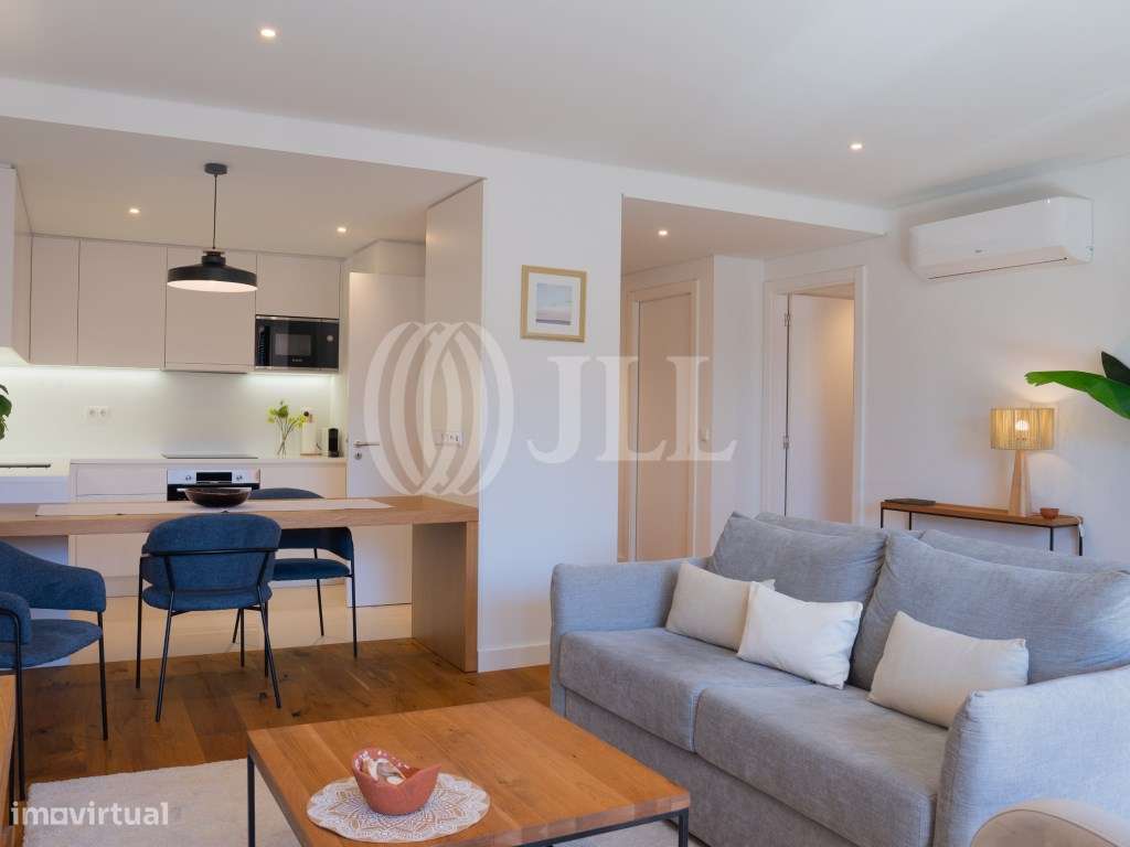 Apartamento T1, com estacionamento e varandas, Algarve-0