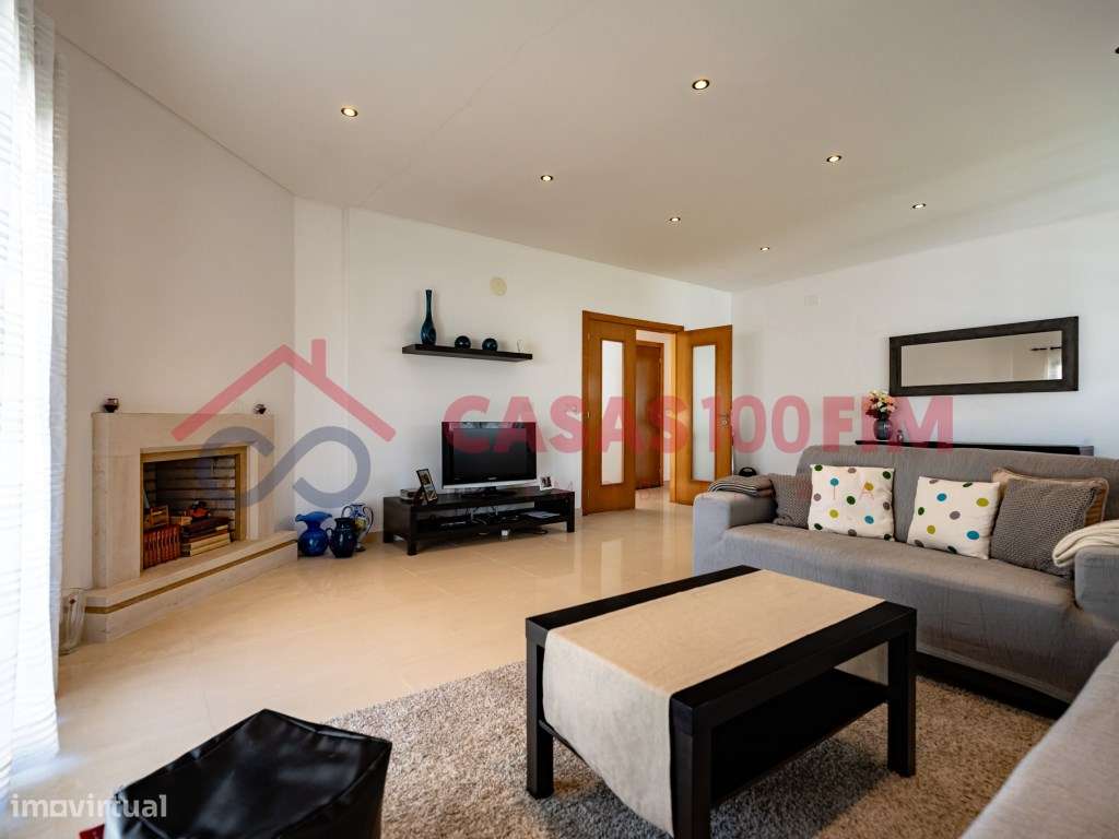 Oportunidade Moradia Individual T4 Azoia - Leiria-7