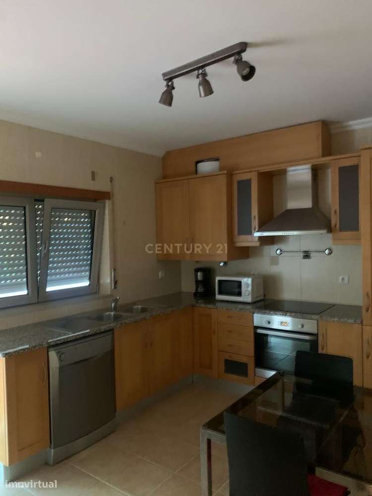 Arrenda-se Moradia V3 com piscina na Nazaré - Grande imagem: 5/24