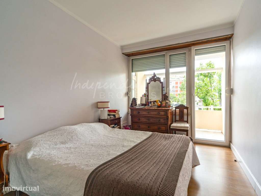 EXCELENTE APARTAMENTO T4 PARA VENDA [ESTRELA]-16