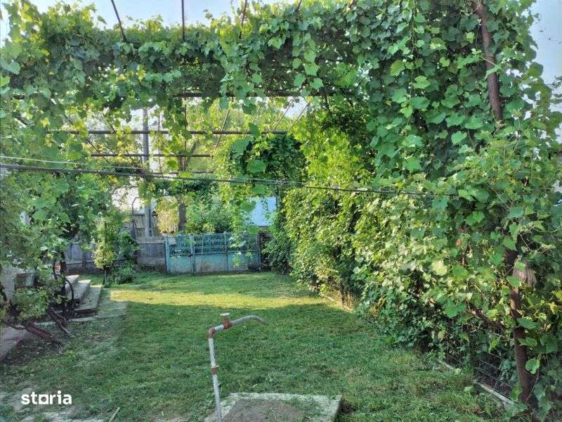 Casa si anexa de vinzare 45000 euro - Imagine principală: 4/8