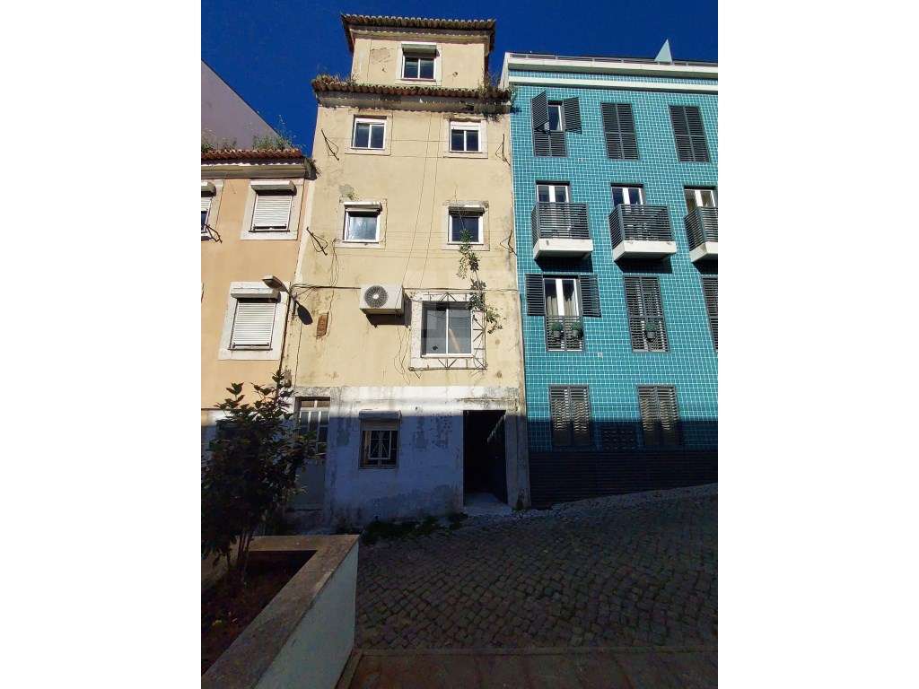 PRÉDIO DEVOLUTO - CALÇADA DA PAMPULHA, LISBOA - Grande imagem: 3/31