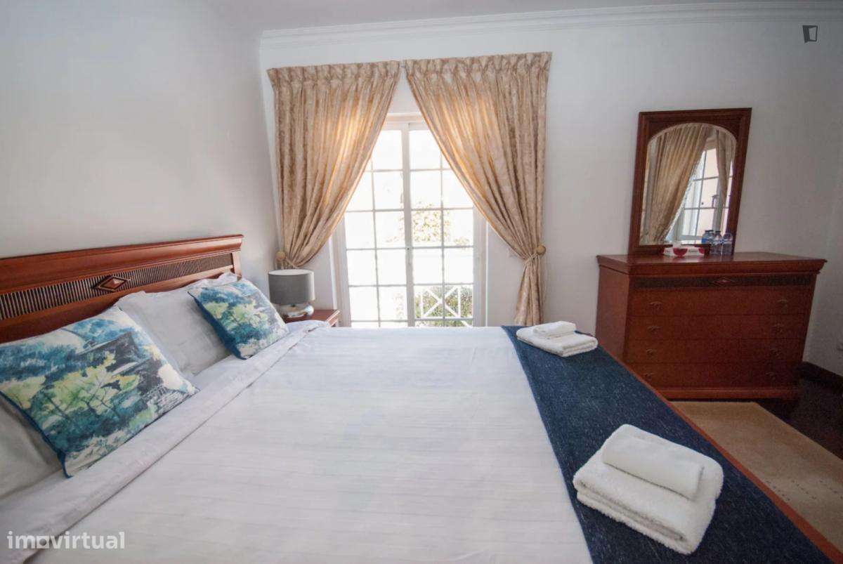 Quarto - localizado em Cascais Lisbon - Grande imagem: 3/10