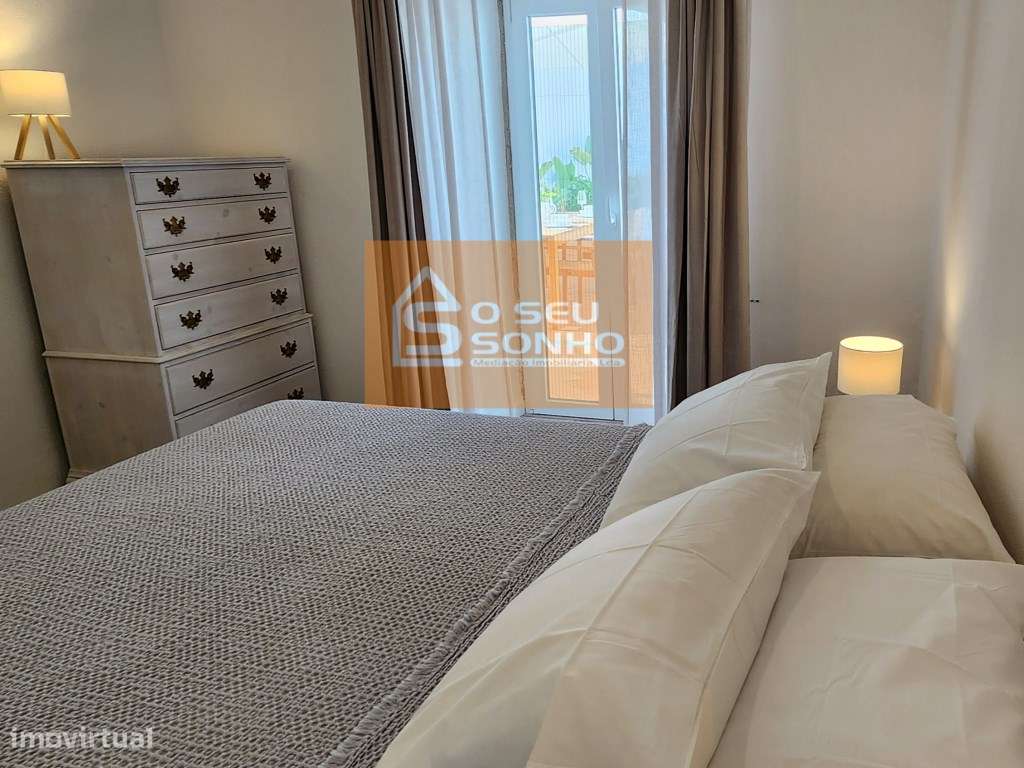 Moradia Térrea Tradicional com Terraço no Centro Histórico de São B...-8