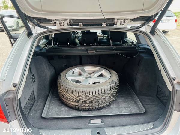 BMW Seria 3 320d Touring Aut. Efficient Dynamics Edition - 14