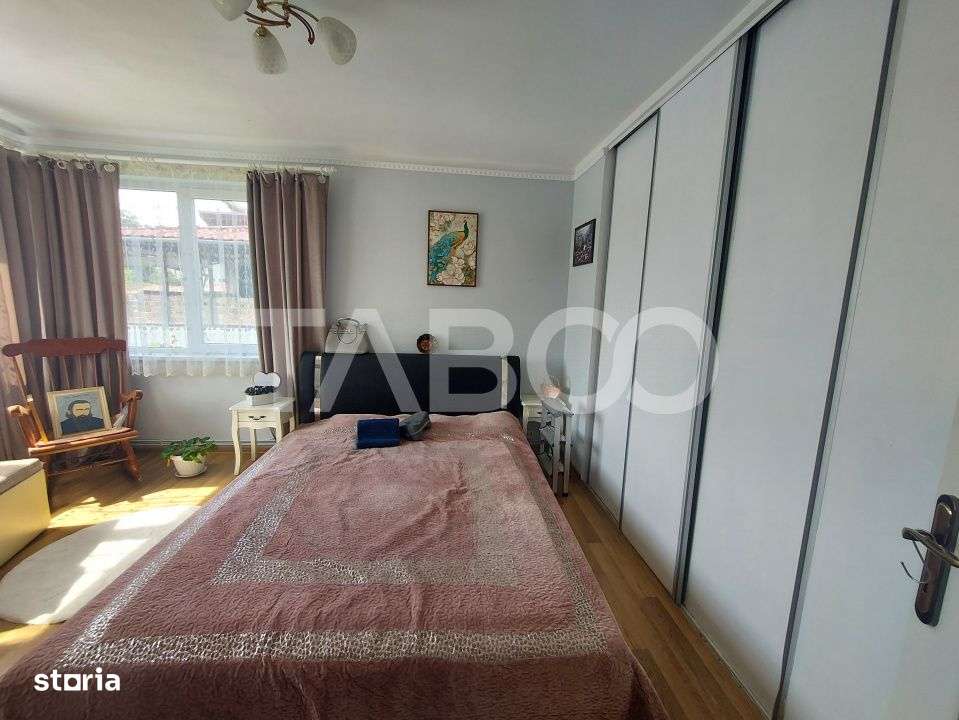 Casa de vanzare teren 950 mp si deschidere 21 m in zona Calea Poplacii-10