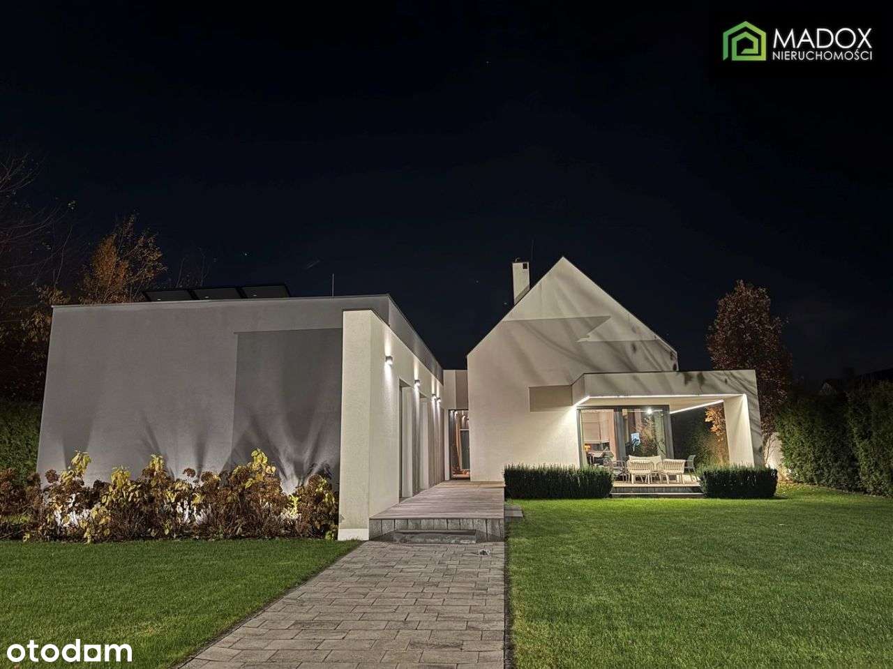 Dom, 240,82 m², Konopiska-17