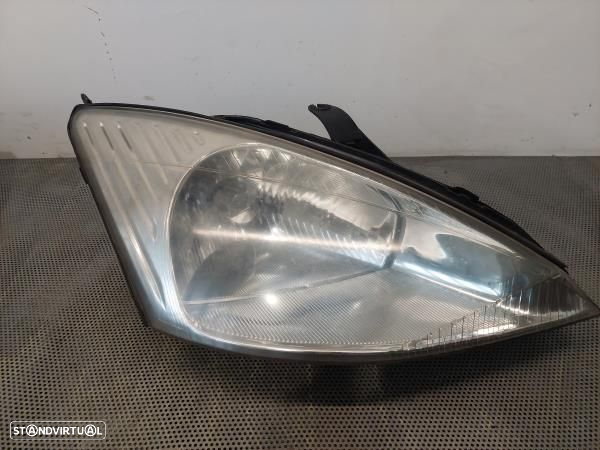 Otica / Farol Dto Ford Focus (Daw, Dbw) - 2