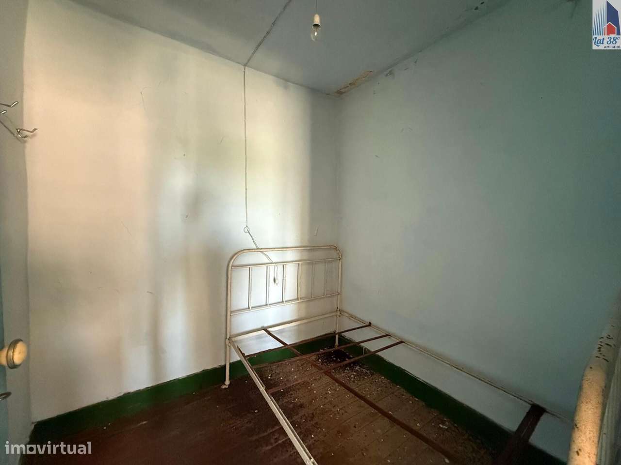 Moradia Independente com Projeto Aprovado | Seixo da Beira – Oliveira - Grande imagem: 4/13