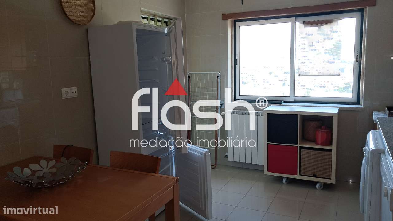 T1 Mobilado com parqueamento em Nova Carnaxide - Grande imagem: 4/25