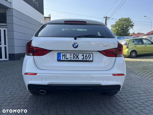 BMW X1 sDrive18d - 12