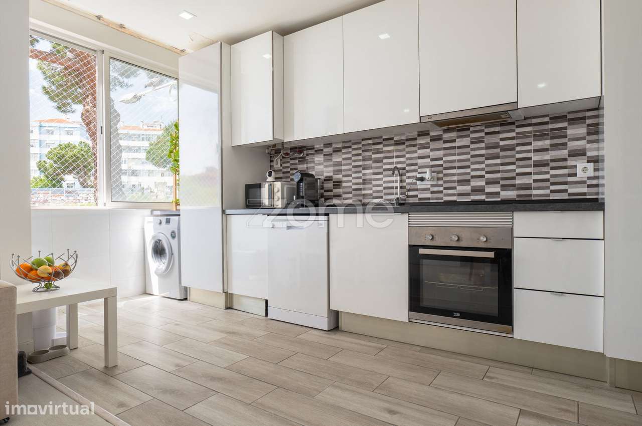 Apartamento T2 à venda em Queluz-19