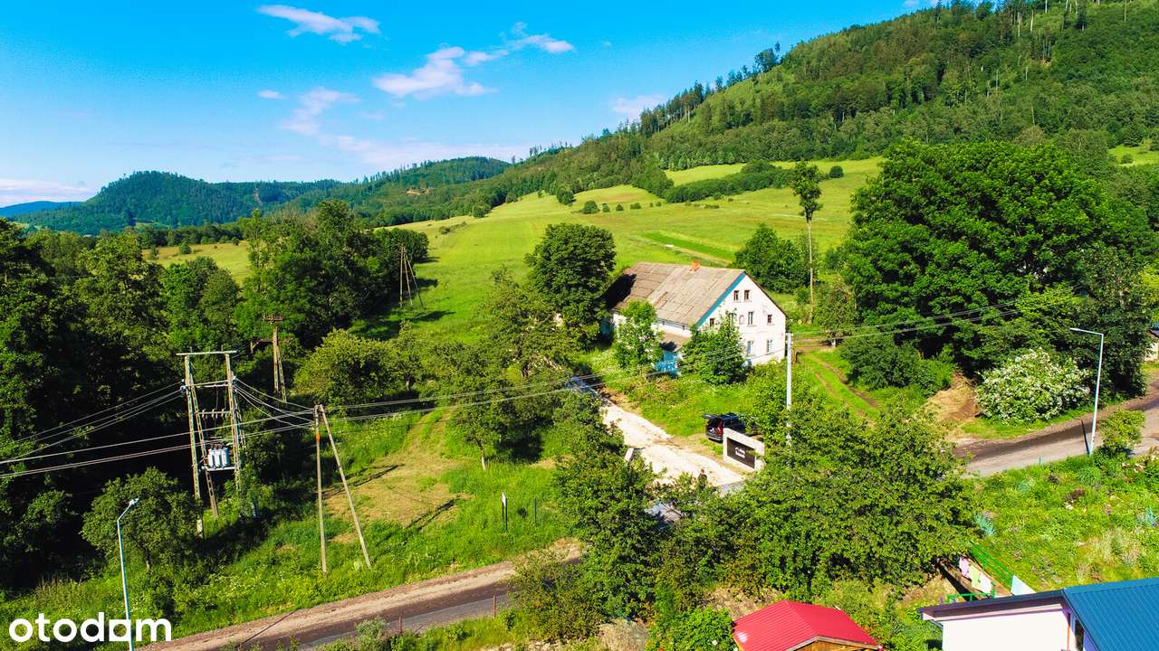 Urokliwy Dom w górach do remontu - na końcu miejscowości, obok lasów - Pełny obrazek: 4/9