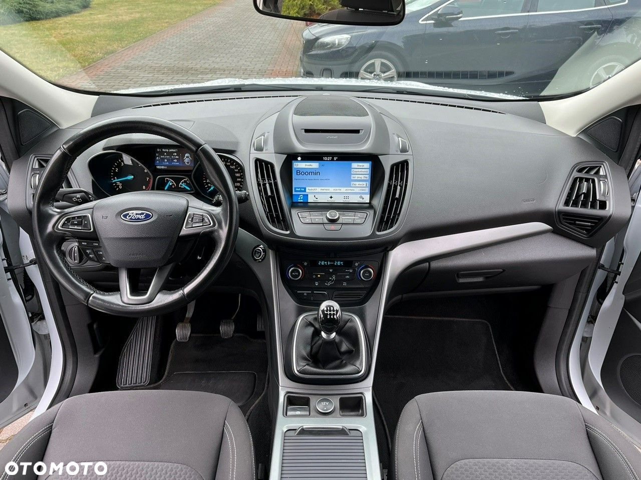 Ford Kuga 1.5 EcoBoost 2x4 SYNC - 9