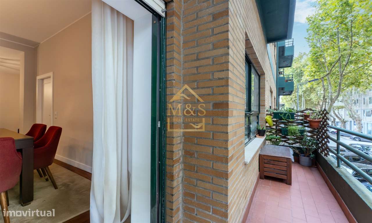 Apartamento T4-Varanda-Garagem - 600Mts da Praia - Metro- Matosinhos-11